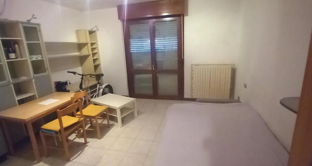 Appartamento Incantevole Completo Con Parcheggio-1