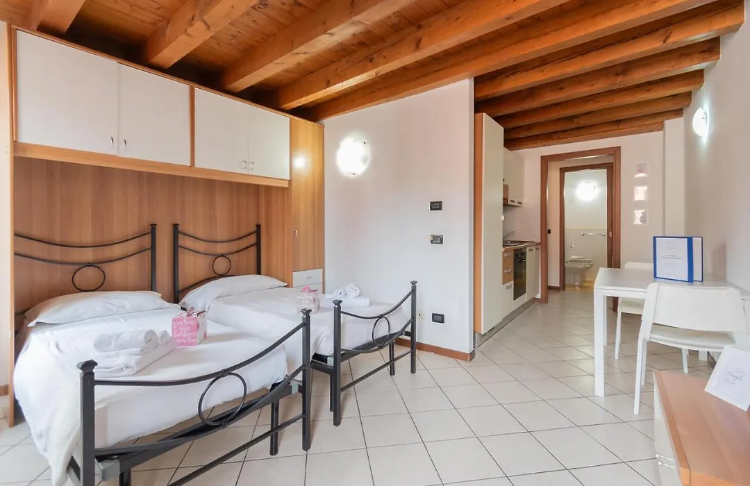 Monolocale San Faustino 9 _ F&L Apartment-1