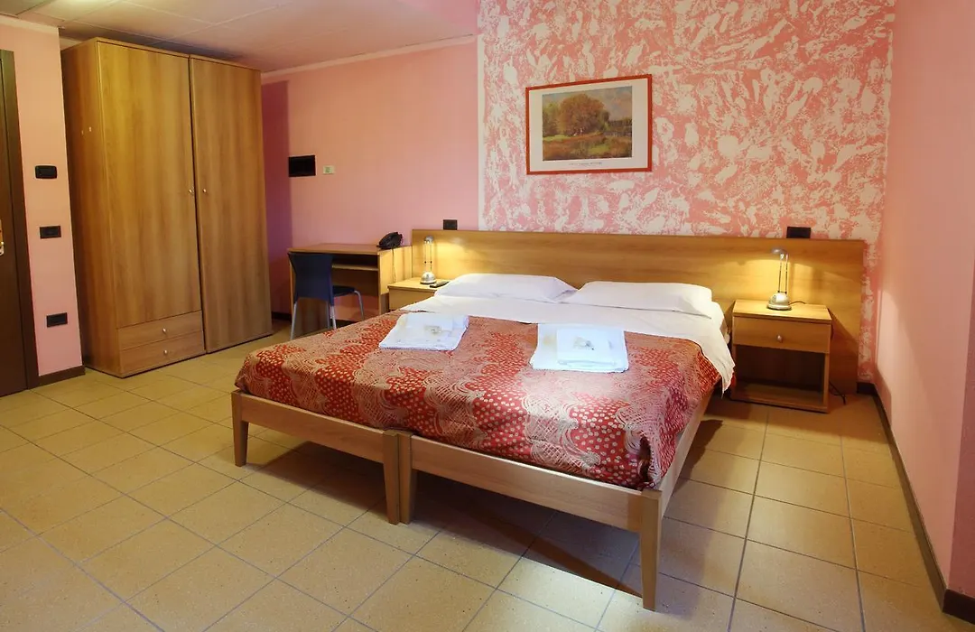 Hotel Trento-1