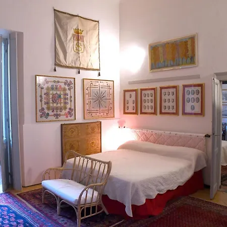 Charm And History In Brescia Center - Dogeshouse-2